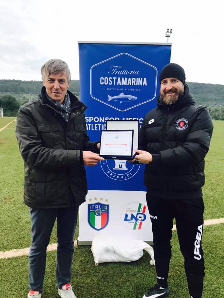 L’Atletico Peschici premia il main-sponsor “Costamarina” della Famiglia Mastromatteo