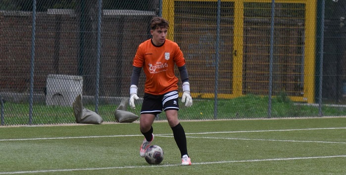 IL PORTIERE PIGNATELLO (2006) L’UOMO RAGNO DELLA COSMANO SOTTO I RIFLETTORI DI CLUB IMPORTANTI